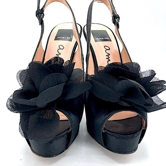 Dolce Vita “Bess” Black Platform Heels with Sheer Petals Embellishment, size 8.5 - Picture 2 of 16